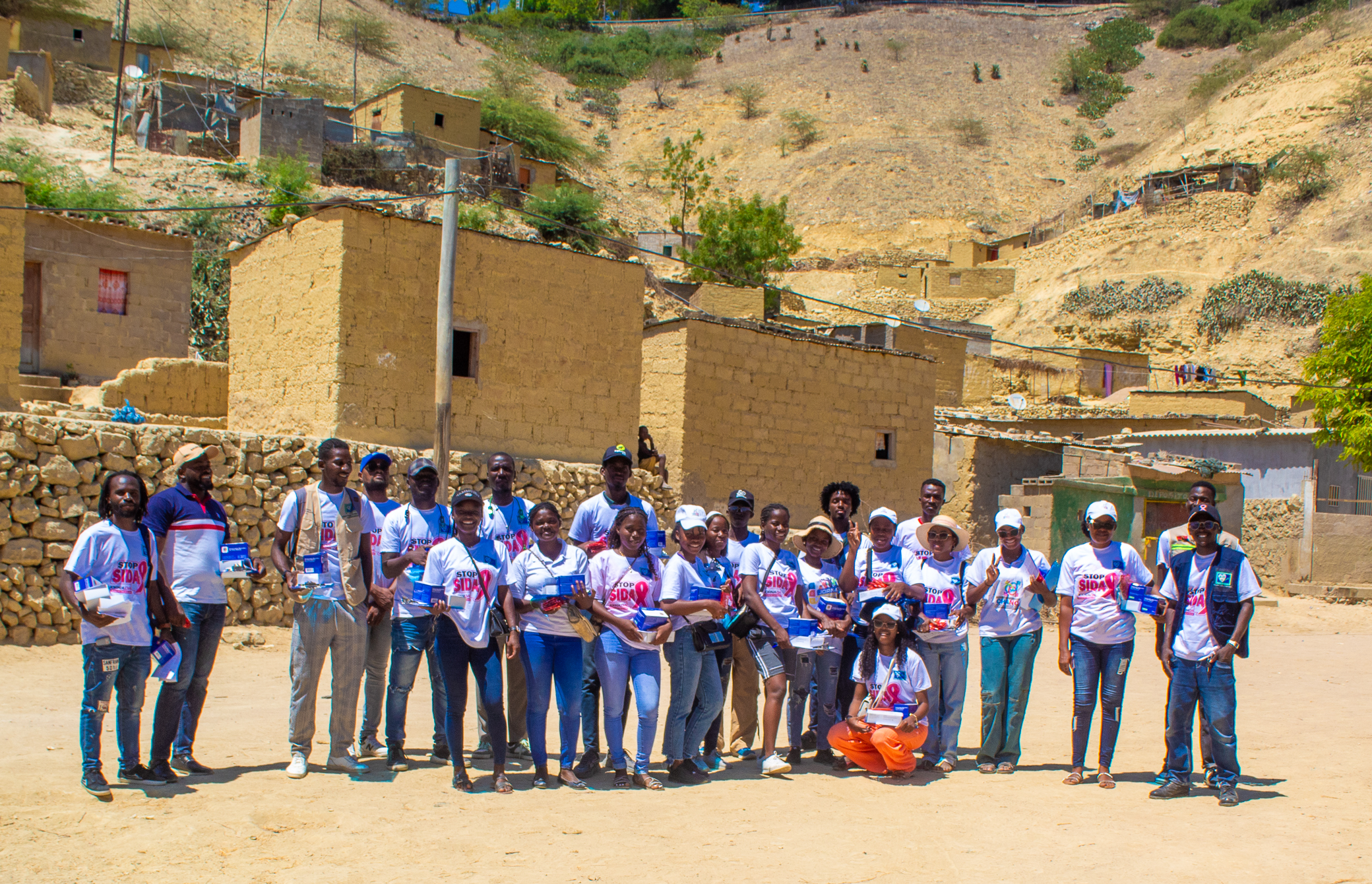 JORNADA DA SAÚDE | Campanha de Sensibilização reforça prevenção do VIH e saúde sexual no Bairro Assude