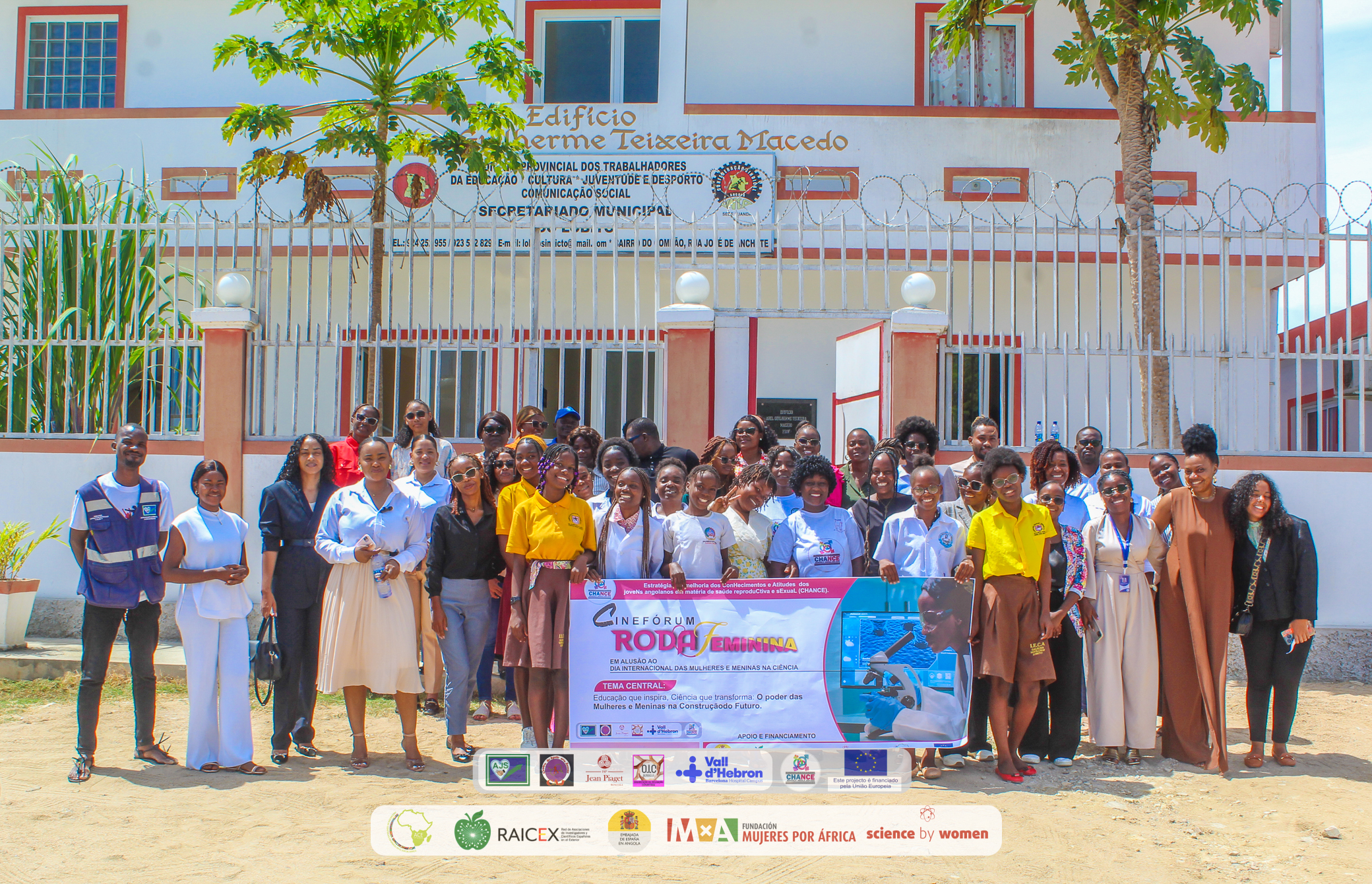 MULHERES E MENINAS PARTICIPAM NO CINE-FÓRUM “RODA FEMININA” NO LOBITO